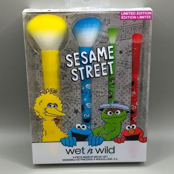 Sesame Street Makeup Brush Set - Picture 1 of 3